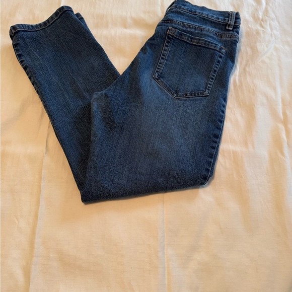 Gloria Vanderbilt Denim - EUC! Gloria Vanderbilt Straight Leg Jeans in Blue Denim 10 Short